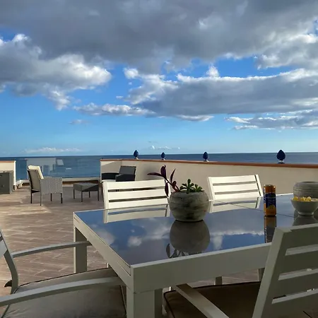 Penthouse Marisol 2floors, * Letojanni